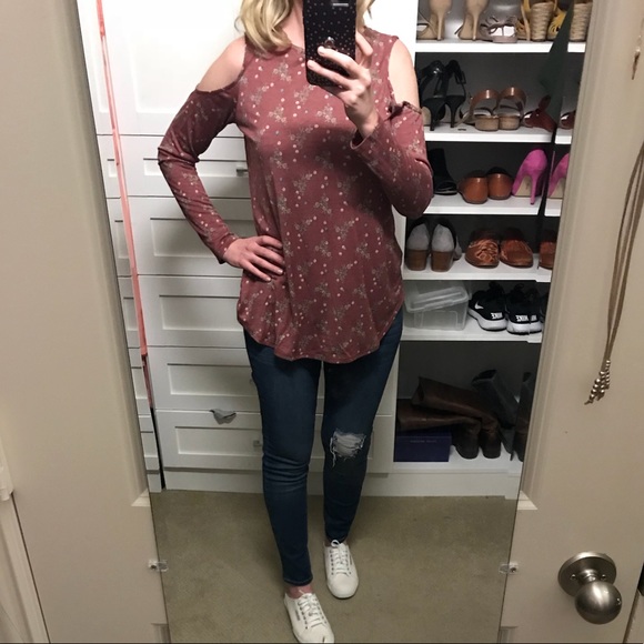 ❗️See new listing Floral Open Back Cold Shoulder - Picture 3 of 7